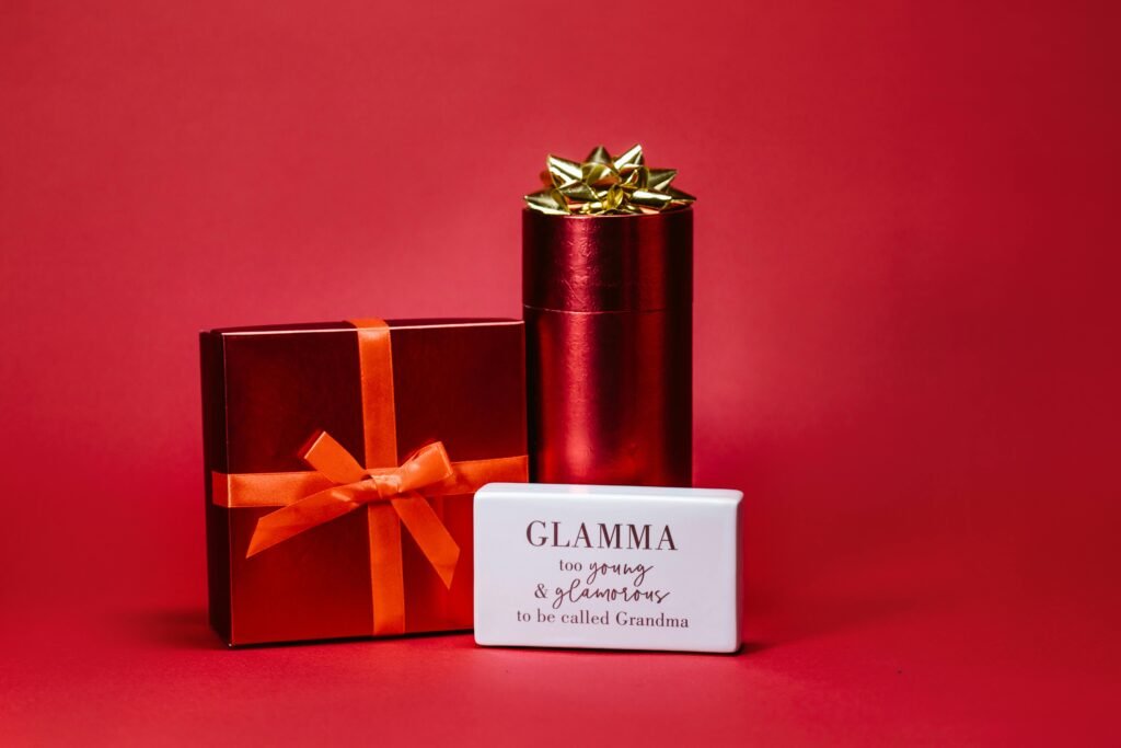 Kostenloses Stock Foto zu aufmerksames geschenk, begehrt, beschenken