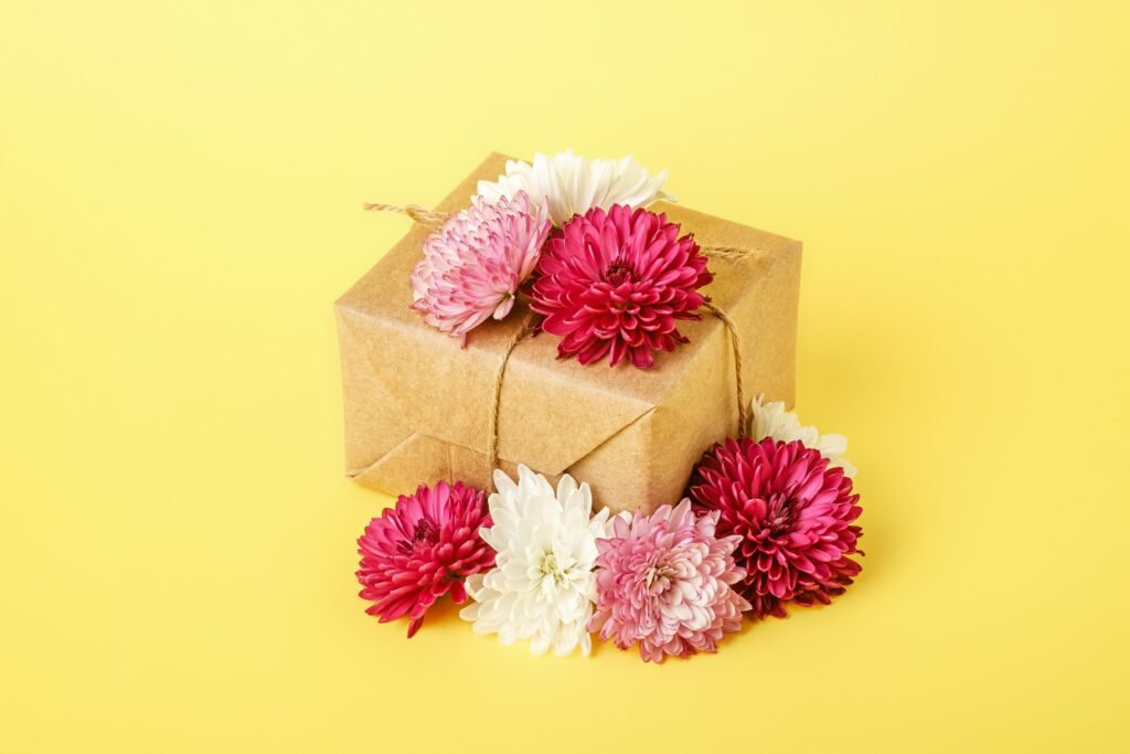 Kostenloses Stock Foto zu beschenken, besonderer tag, blumen