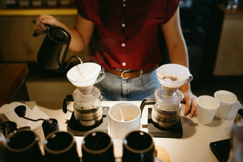 Kostenloses Stock Foto zu arabica-kaffee, arbeitsplatte, barista