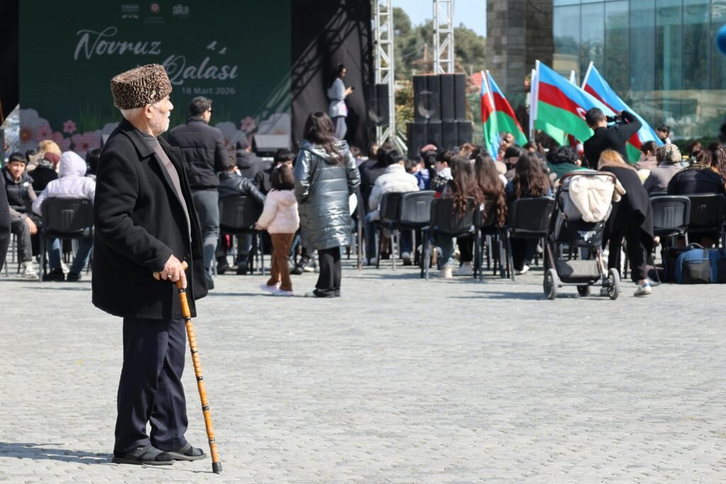 Kostenloses Stock Foto zu älterer herr, aserbaidschan, asien